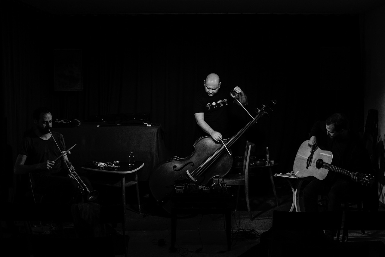 A-Trio-_-©-Tony-Elieh