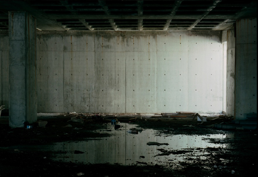 05_HrairSarkissian_Unfinished_2006_100x150cm_KalfayanGalleries